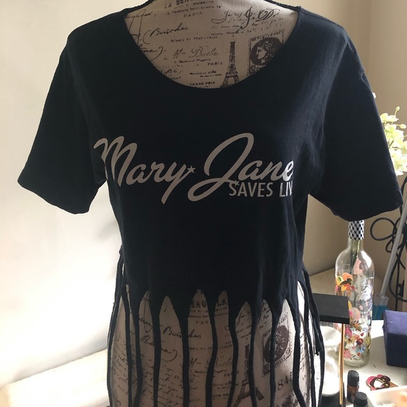 Mary Jane Fringe Cropped Tee 🍃 - Picture 3 of 5